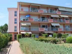 Studio cabine avec jardin privé face plage du Lavandou - 4 couchages - FR-1-803-52